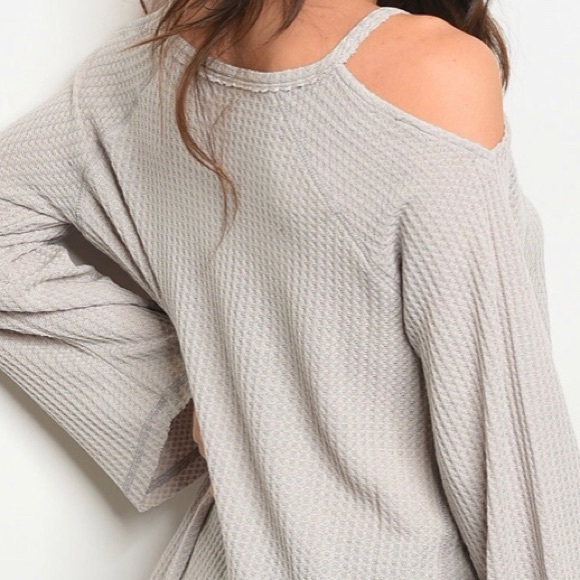 ☀️LAST3️⃣//ICE GRAY WAFFLE COLD SHOULDER TOP - Picture 5 of 9